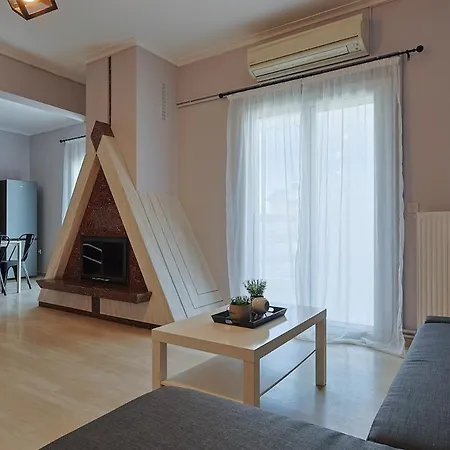 John's Luxury Paralía